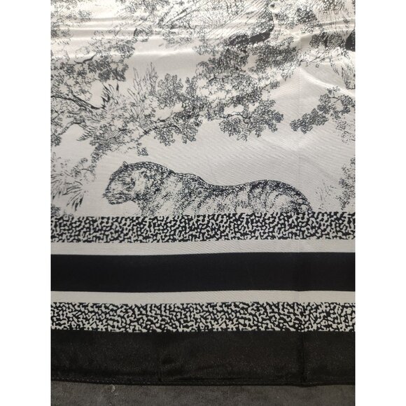 Black & White Affrican Animal Print Scarf 35x35 inch Satin Finish Square Design - Picture 12 of 13